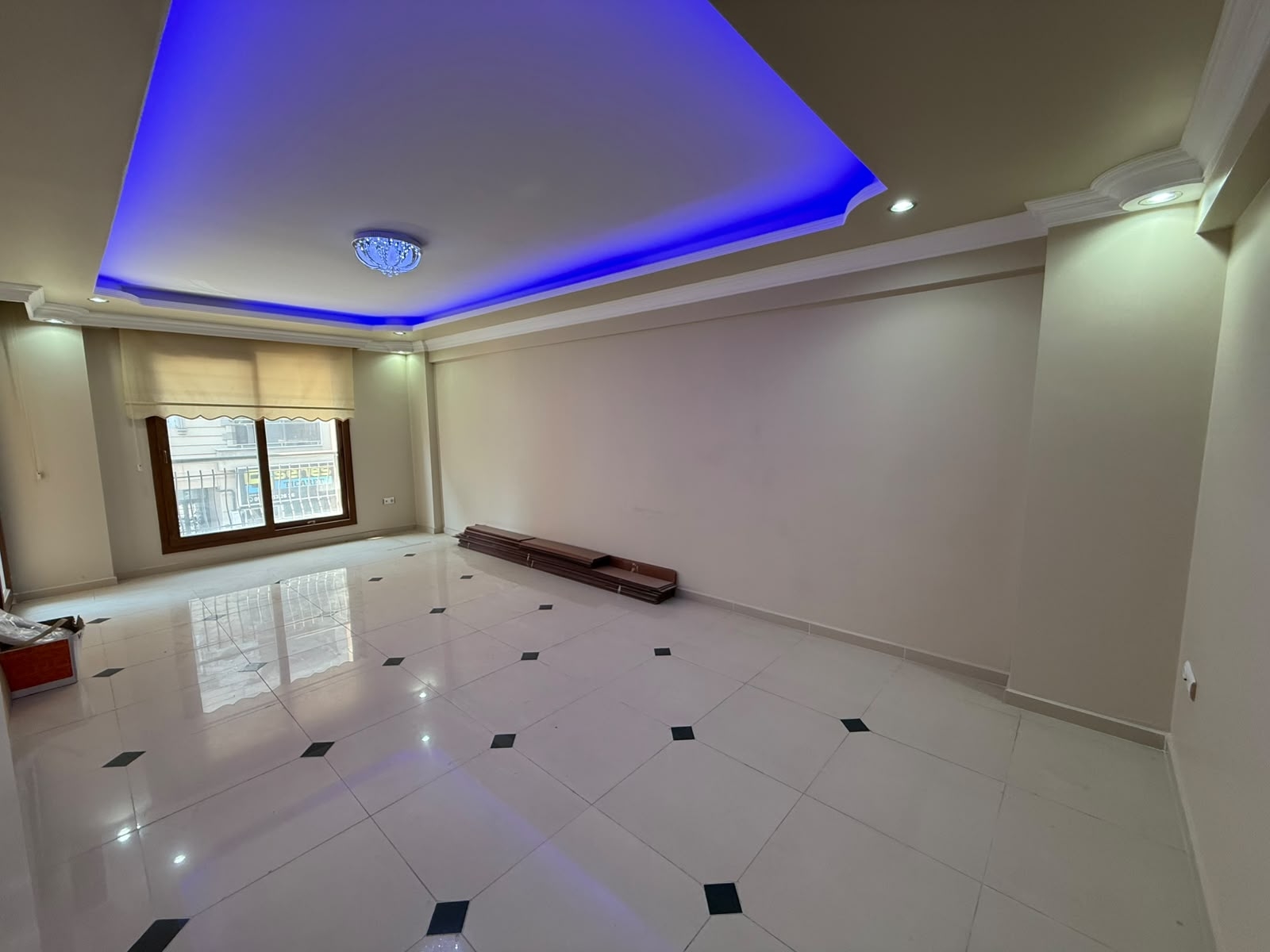 MENEMEN ESATPAŞA MAH.SATILIK LÜKS YAPI FIRSAT 3+1 DAİRE