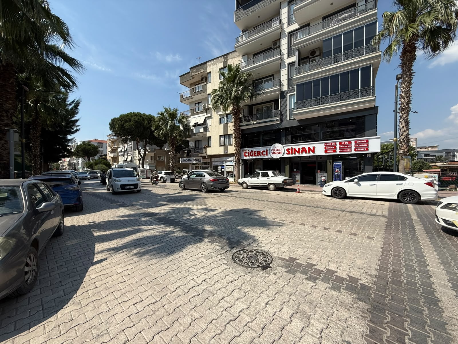 MENEMEN ESATPAŞA MAH.SATILIK LÜKS YAPI FIRSAT 3+1 DAİRE