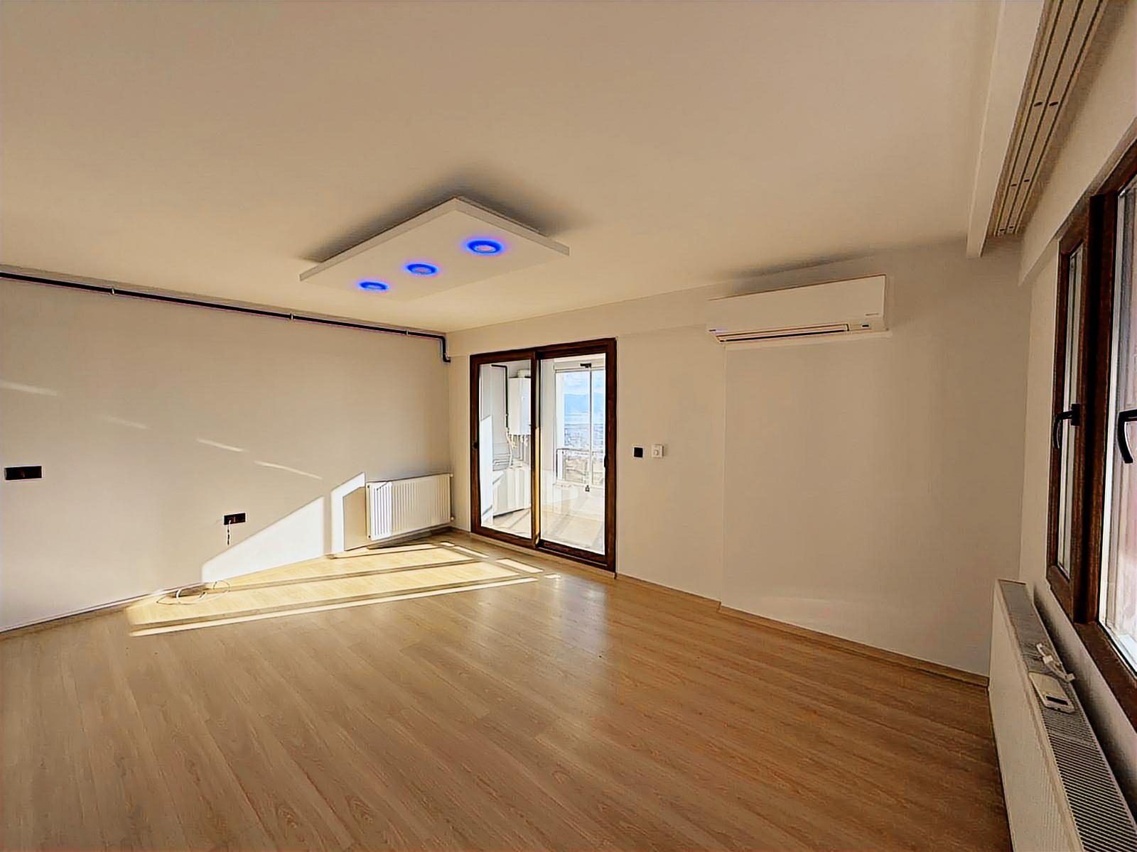 ÇİĞLİ ESENTEPE MAH. SATILIK LÜKS YAPI FIRSAT K. MUTFAK 1+1 DAİRE