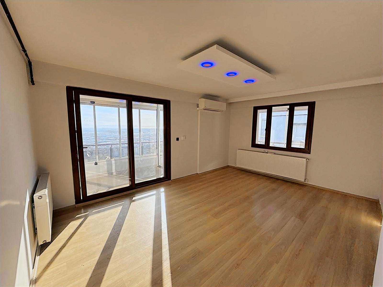 ÇİĞLİ ESENTEPE MAH. SATILIK LÜKS YAPI FIRSAT K. MUTFAK 1+1 DAİRE