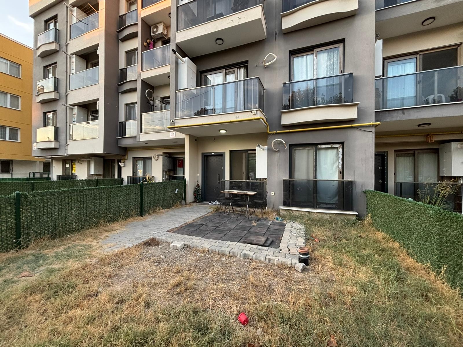 SEYREK'TE KİRALIK SIFIR LÜKS YAPI FIRSAT 1+1 DAİRE