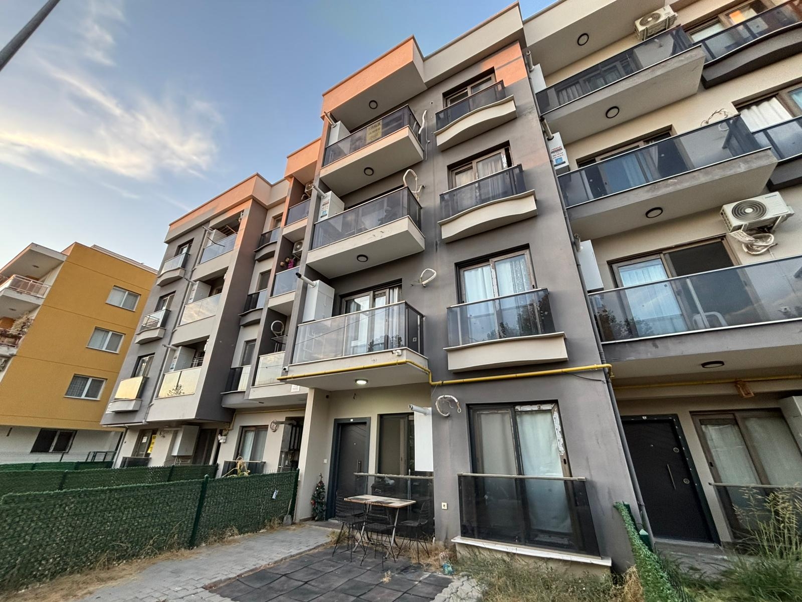 SEYREK'TE KİRALIK SIFIR LÜKS YAPI FIRSAT 1+1 DAİRE