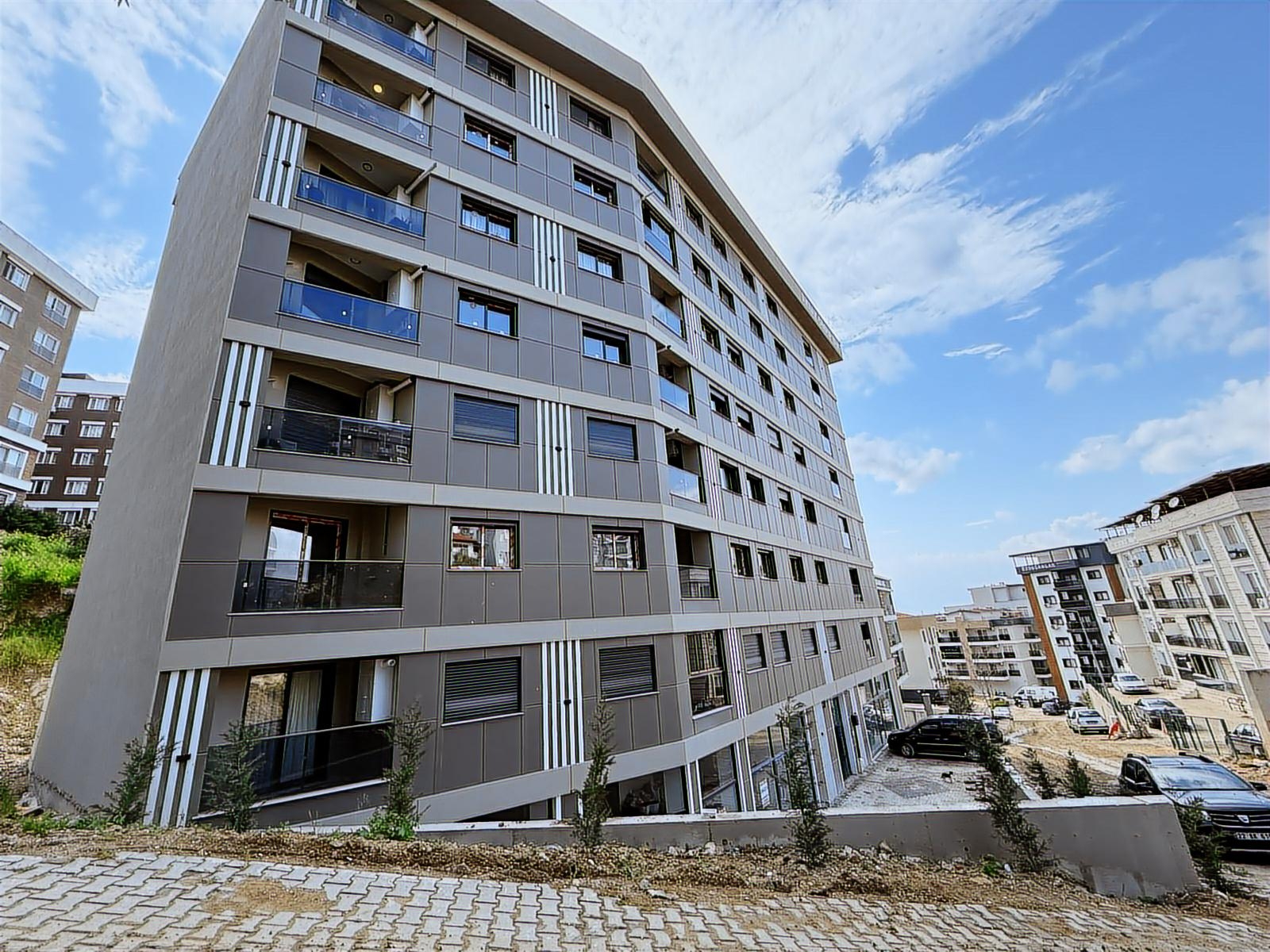 ULUKENT 9 EYLÜL MAH. SATILIK LÜKS YAPI FIRSAT 1+1 DAİRE