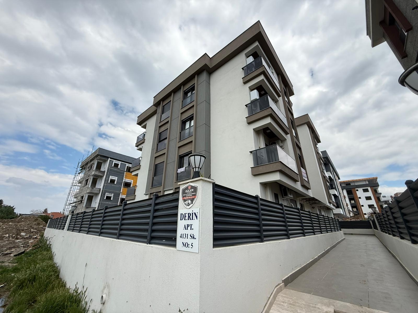 SEYREK'TE MÜSTAKİL BAHÇELİ LÜKS YAPI FIRSAT KİRALIK 1+1 DAİRE