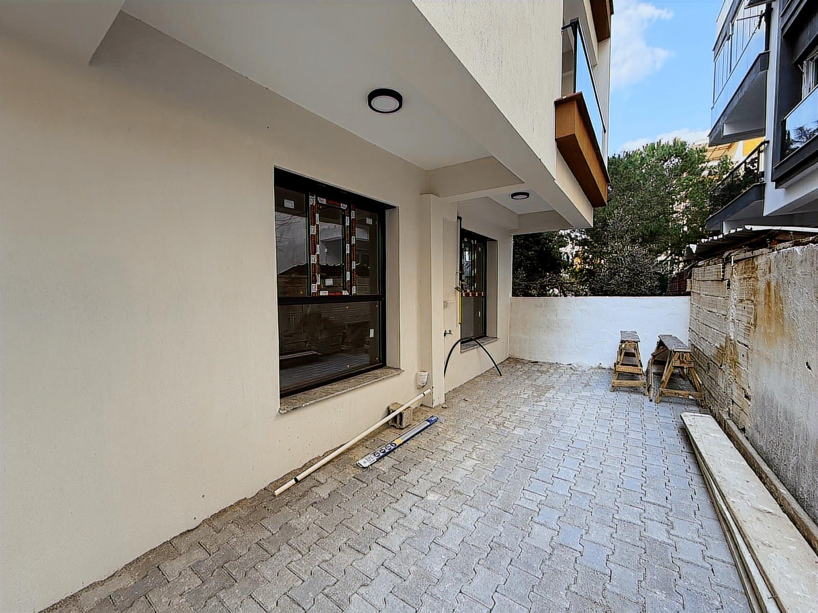 MENEMEN ESATPAŞA MAH. SATILIK LÜKS YAPI FIRSAT 2+1 DAİRE