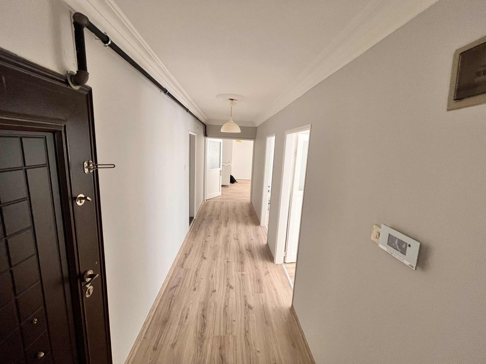 Yalı Mahallesi merkez konum doğalgazlı sıfır tadilatlı 3+1 daire