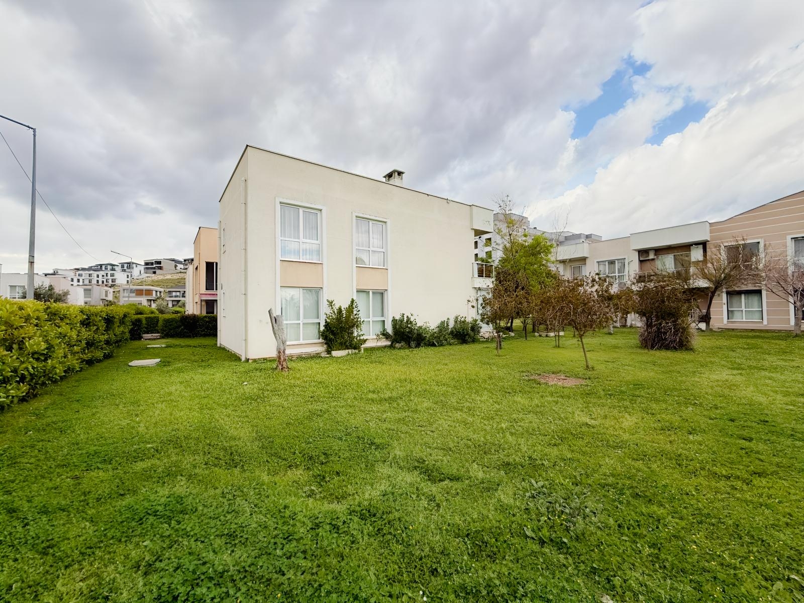 VİLLAKENT'TE SATILIK LÜKS YAPI FIRSAT 2+1 DAİRE