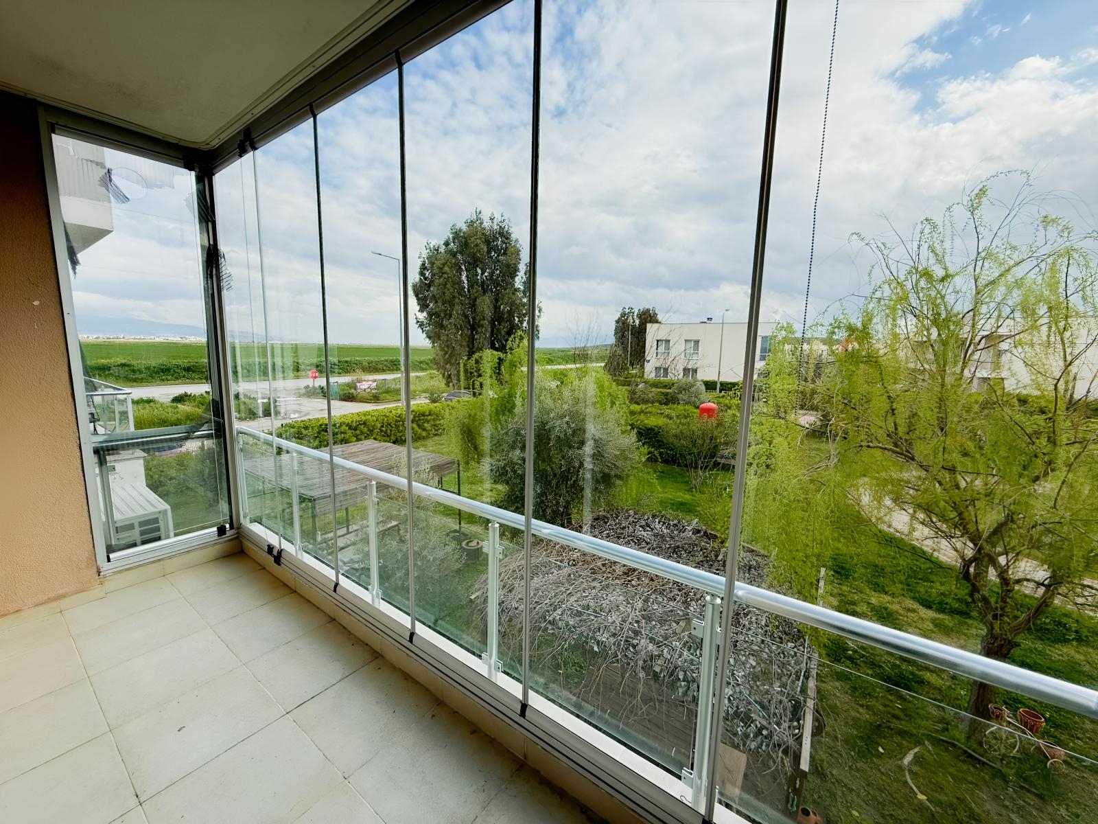VİLLAKENT'TE SATILIK LÜKS YAPI FIRSAT 2+1 DAİRE