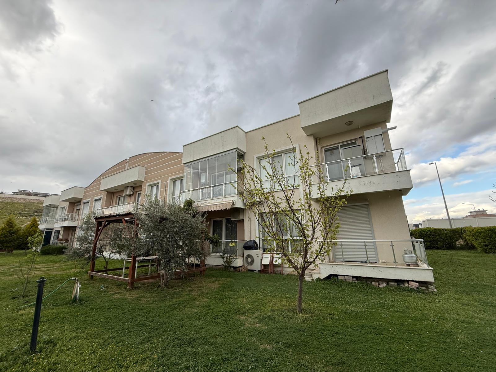 VİLLAKENT'TE SATILIK LÜKS YAPI FIRSAT 2+1 DAİRE