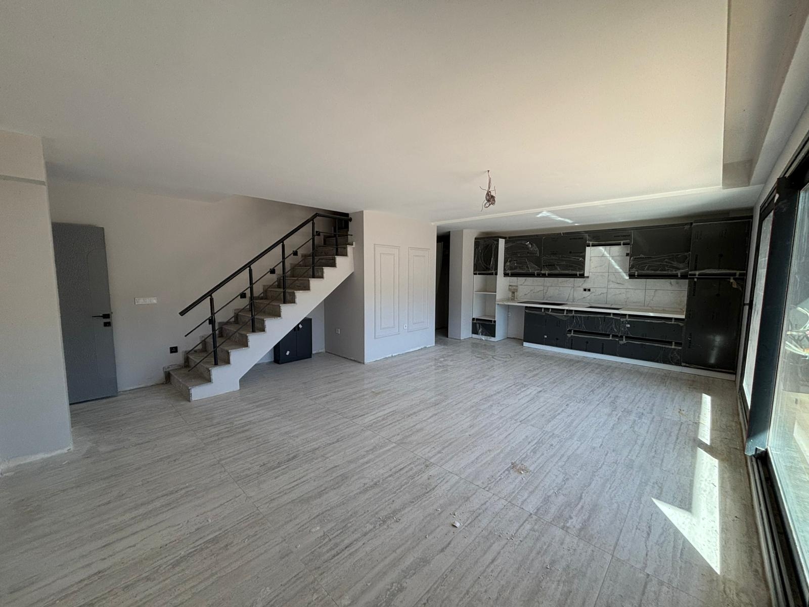 EMİRALEM MERKEZDE KİRALIK 3+1 SIFIR AKILLI VİLLA