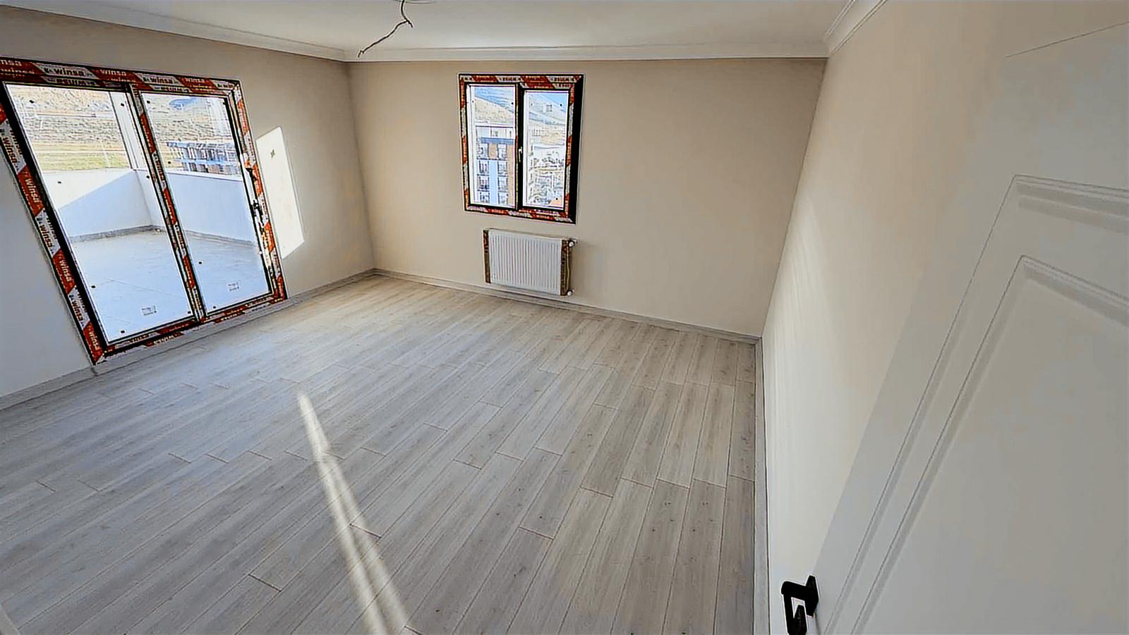 Menemen İsmet İnönü Mah. 5+1 Teraslı lüks 150m2 daire