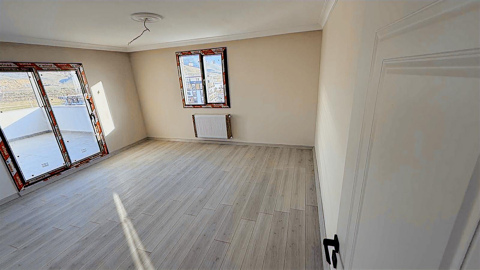 Menemen İsmet İnönü Mah. 5+1 Teraslı lüks 150m2 daire