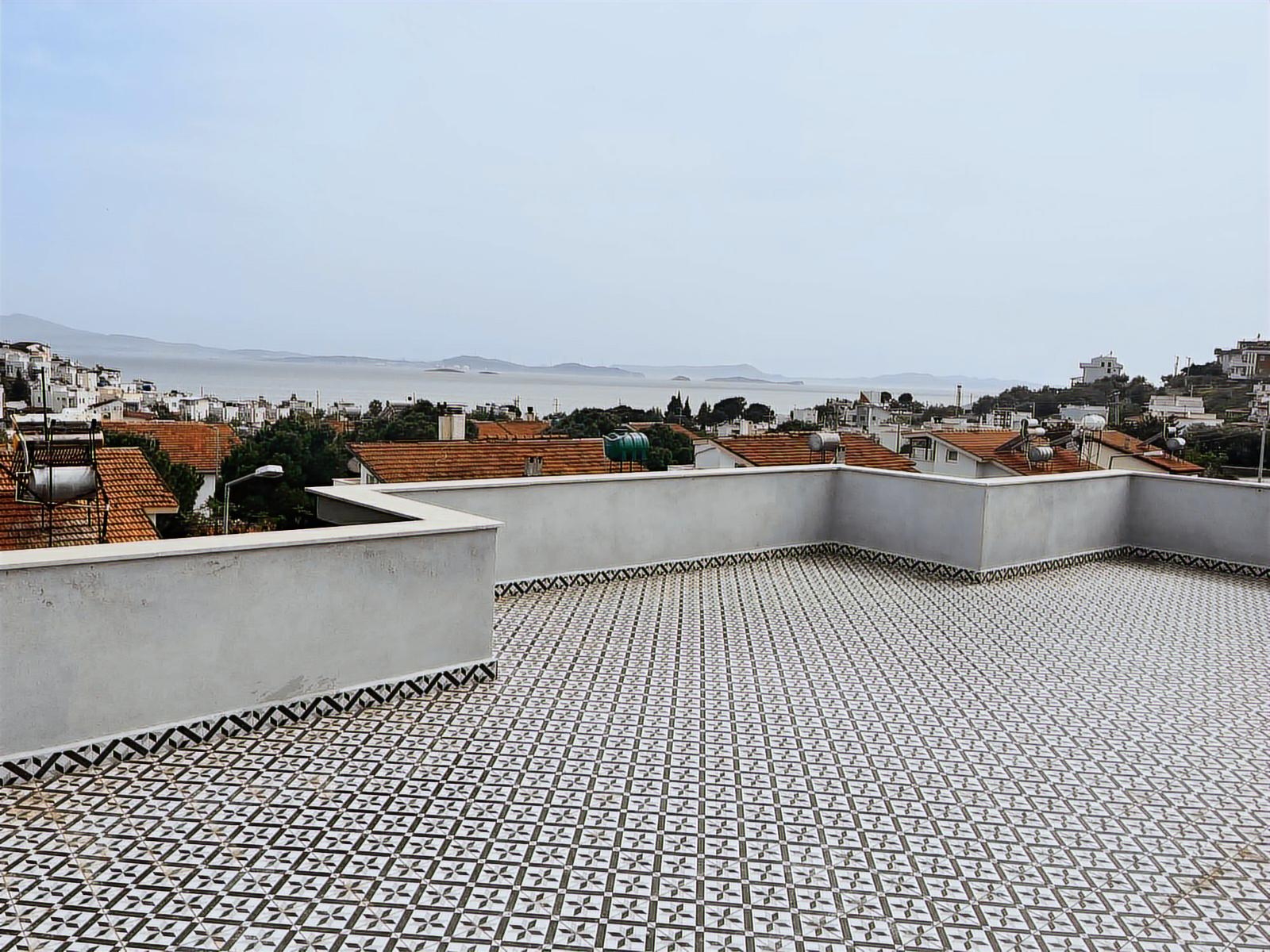 Dikili Çandarlı Eşyalı 3+1 lüks yapı köşe villa