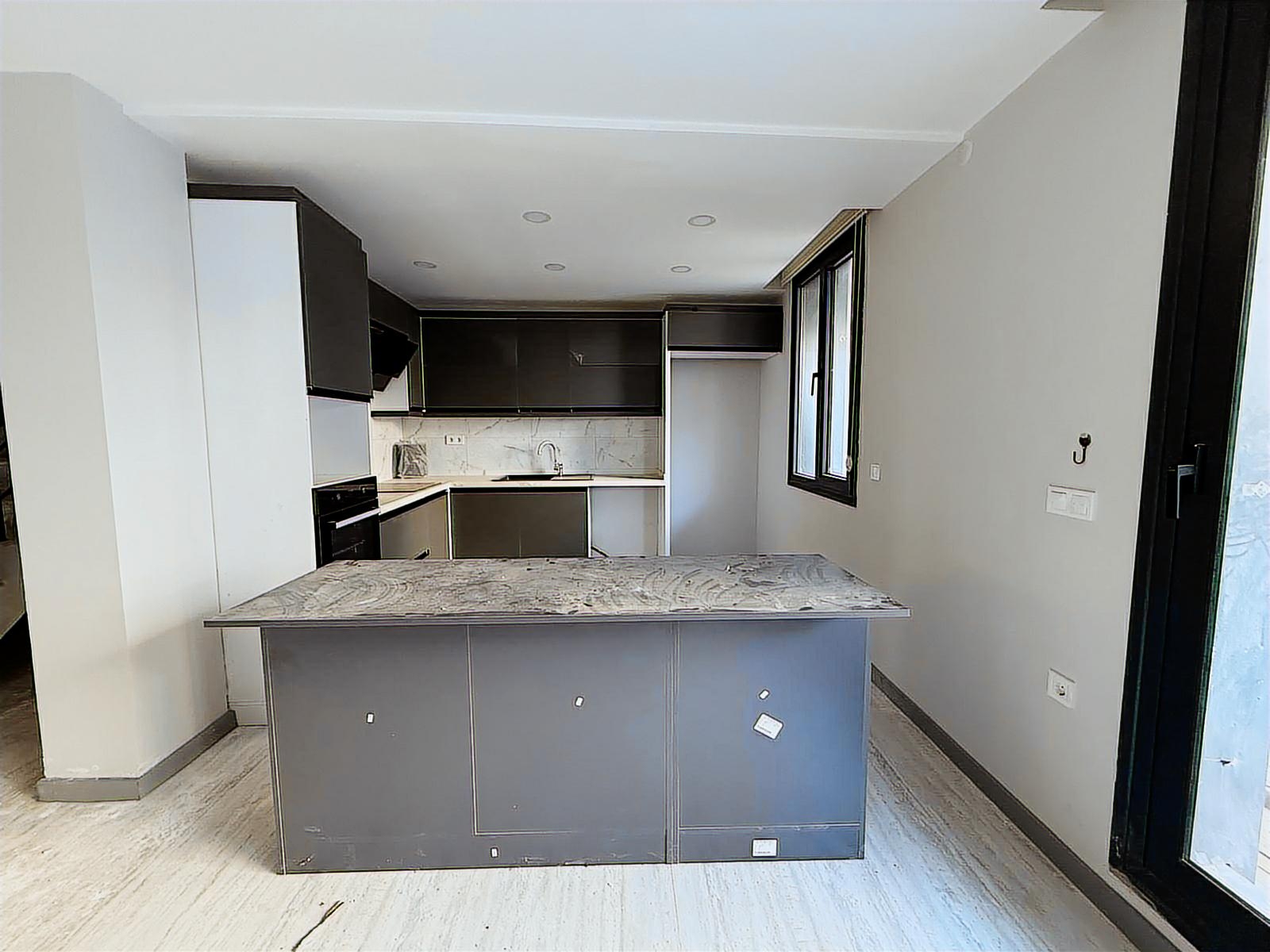 EMİRALEM MERKEZDE SATILIK 4+1 SIFIR HAVUZLU VİLLA