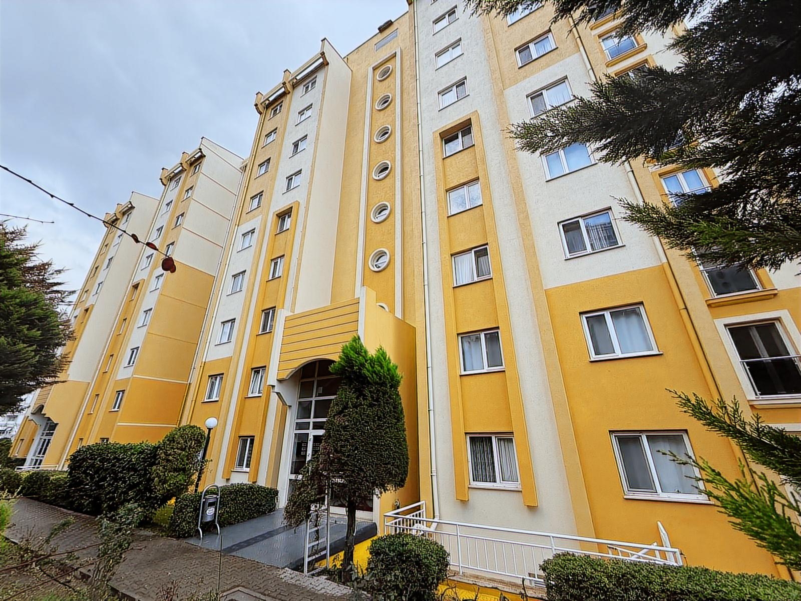 OYAK YAMAÇEVLERİ SİTESİNDE SATILIK LÜKS YAPI FIRSAT 3+1 DAİRE