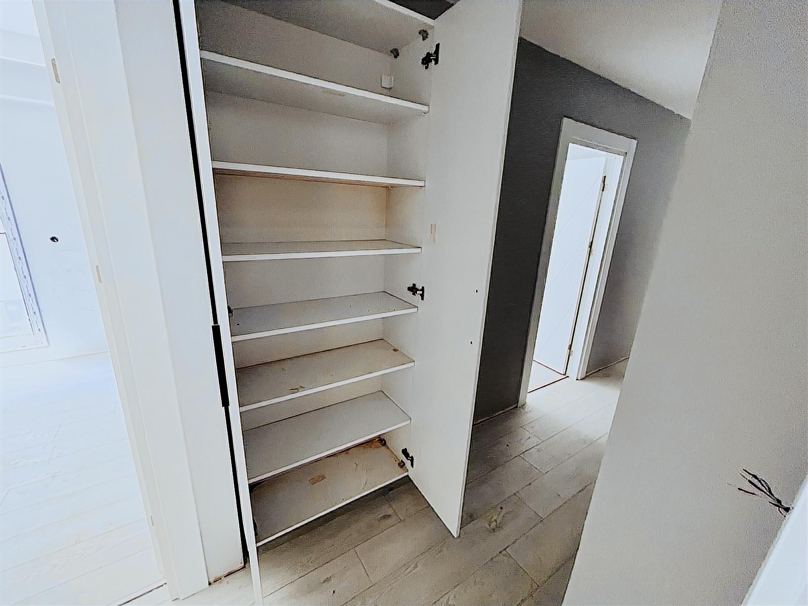 Karşıyaka İmbatlı mah. 3+1 yerden ısıtmalı lüks yapı daire