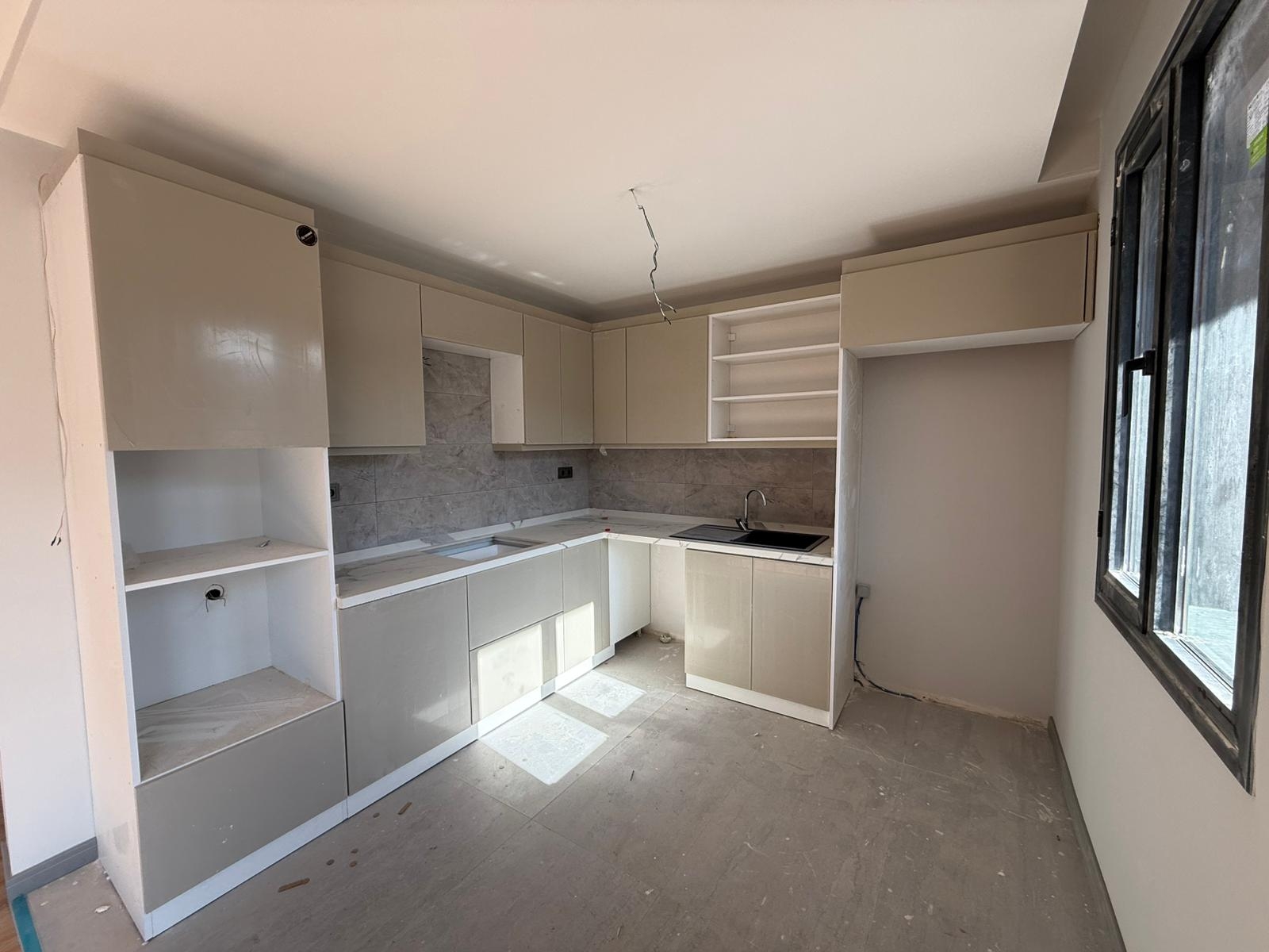 EMİRALEM MERKEZDE SATILIK 4+1 SIFIR HAVUZLU AKILLI VİLLA