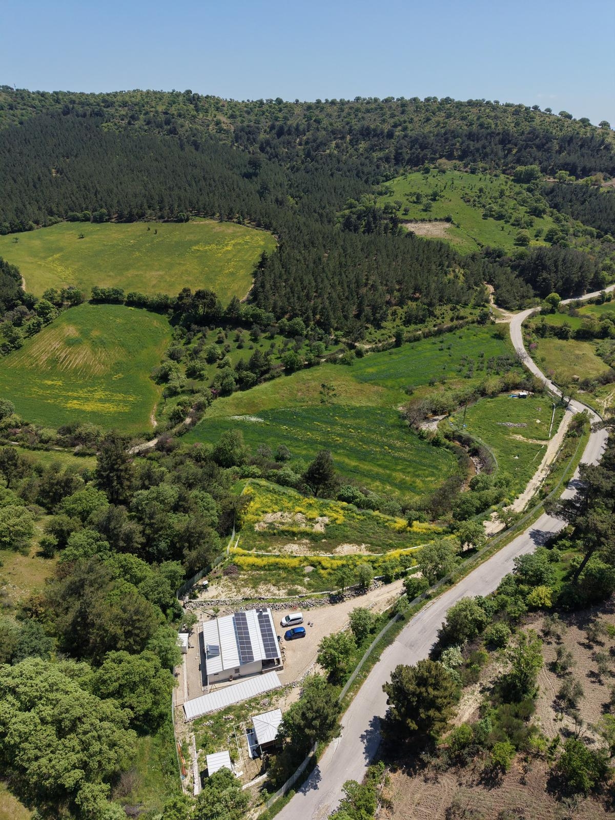 BERGAMA ÇELTİKÇİ MAH. SATILIK LÜKS YAPI FIRSAT ÇİFTLİK