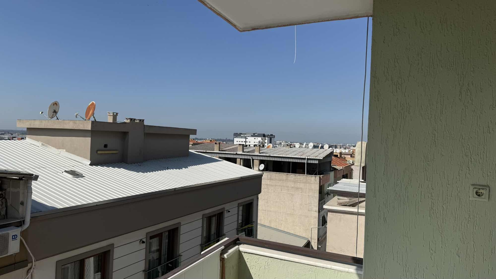 Çiğli 3+1 doğalgazlı çift cephe geniş kiralık daire