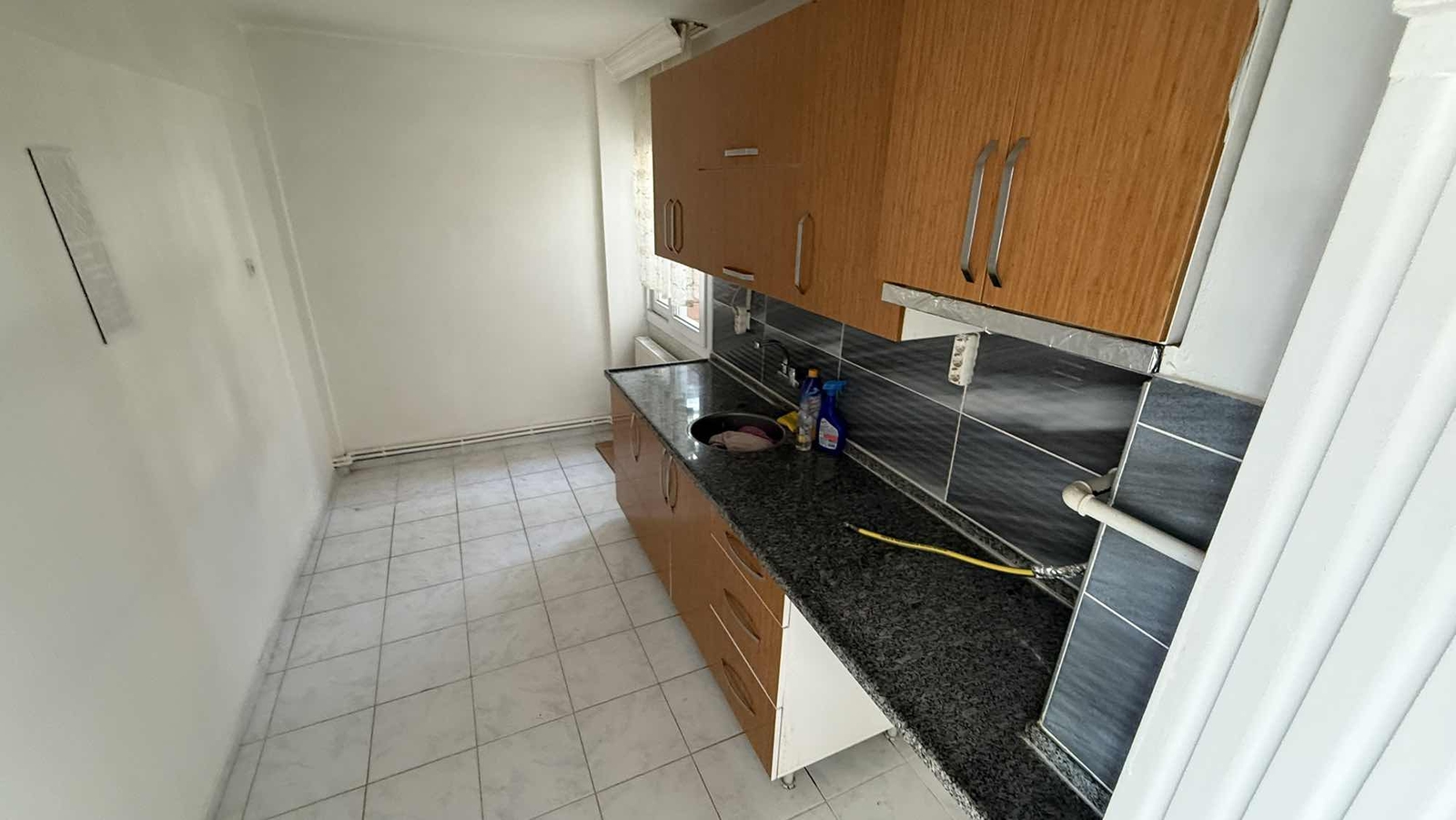 Çiğli 3+1 doğalgazlı çift cephe geniş kiralık daire