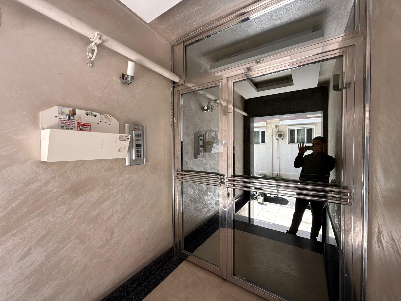 KARŞIYAKA DEDEBAŞI MAH. KİRALIK LÜKS YAPI FIRSAT 3+1 DAİRE