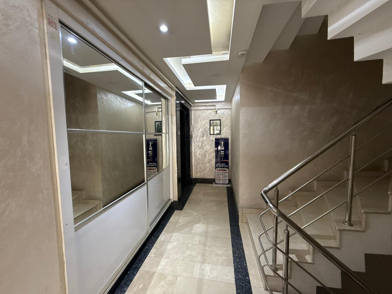 KARŞIYAKA DEDEBAŞI MAH. KİRALIK LÜKS YAPI FIRSAT 3+1 DAİRE