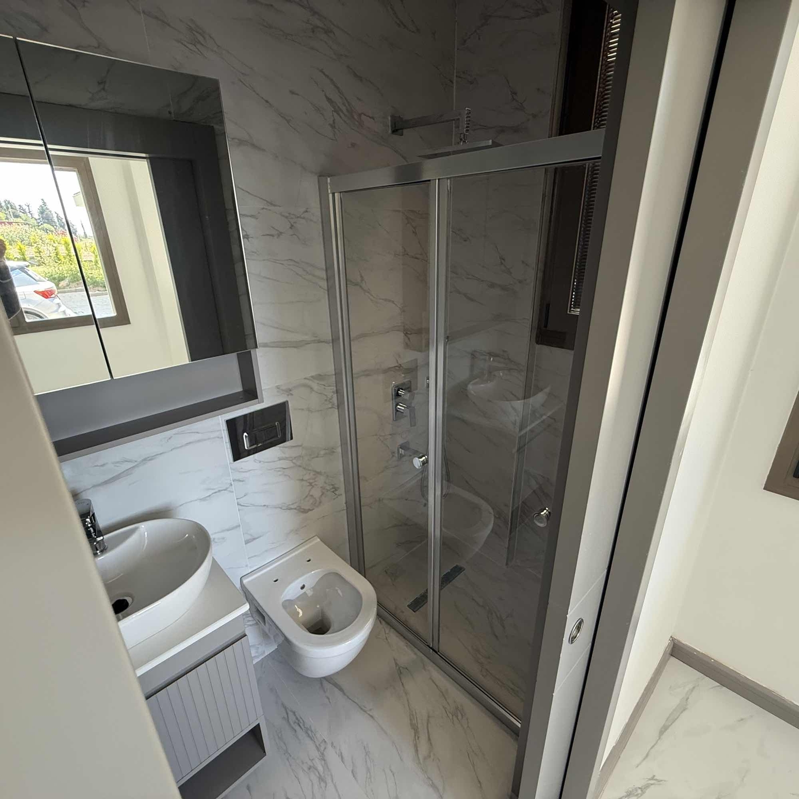 Menemen Günerli Akıllı Sistemli Lüks Dubleks Villa Havuzlu Site