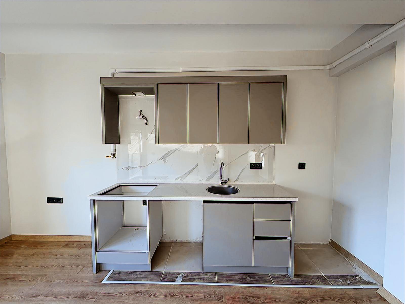 MENEMEN ESATPAŞA MAH. KİRALIK LÜKS YAPI FIRSAT 1+1 DAİRE