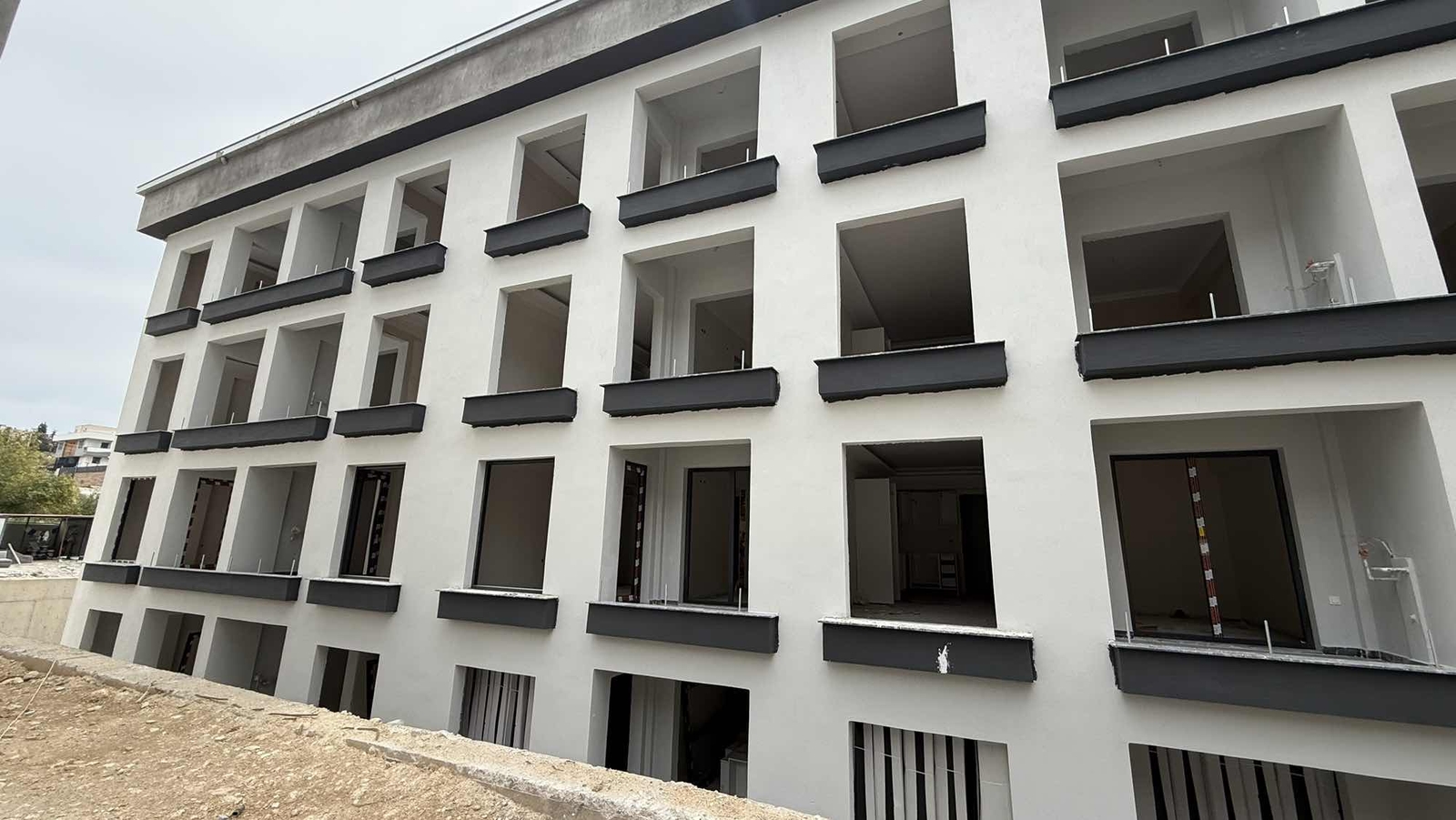 MENEMEN VİLLAKENTTE YATIRIMLIK SATILIK 1+1 DAİRE