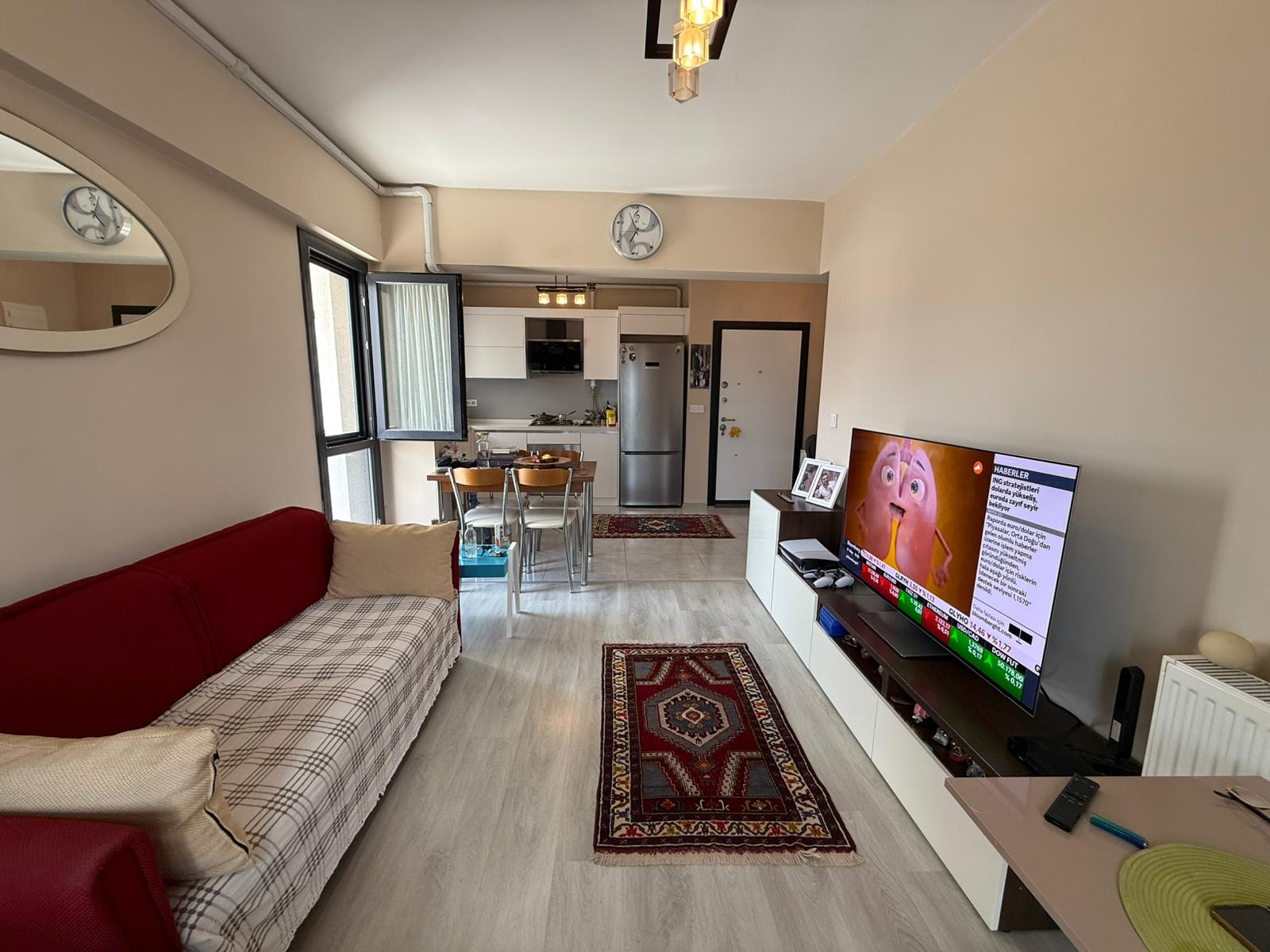 COUNTRY PLUS CADDE SİTESİNDE SATILIK 1+1 EŞYALI DAİRE