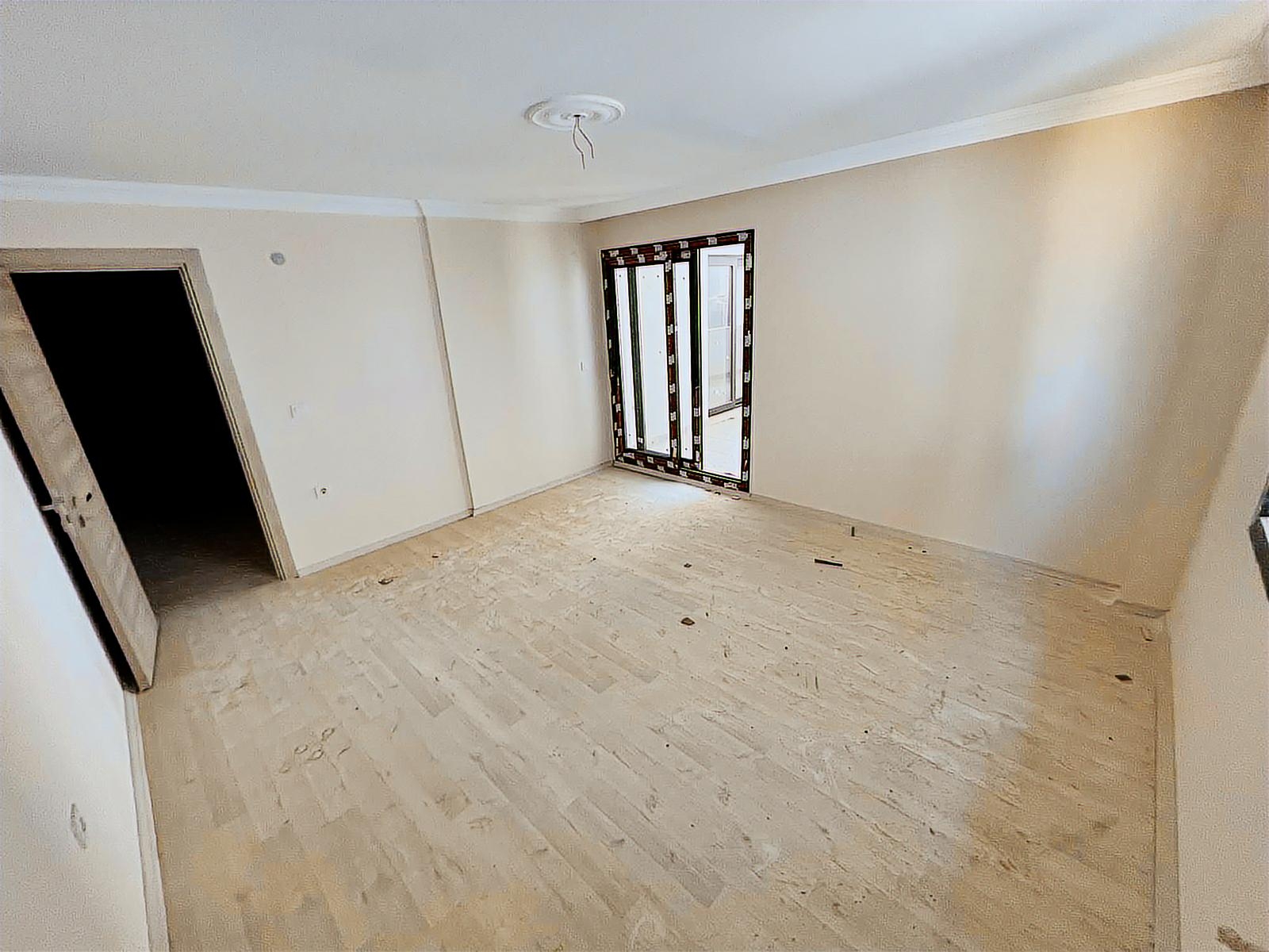 Seyrek Merkez Cadde Üstü 5+1 200 m² Geniş Dubleks Daire